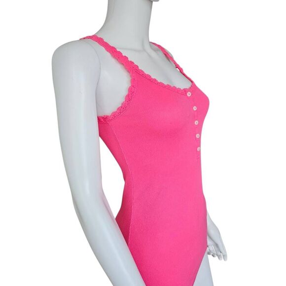 y2k coquette fitted lace cami - Picture 4 of 7